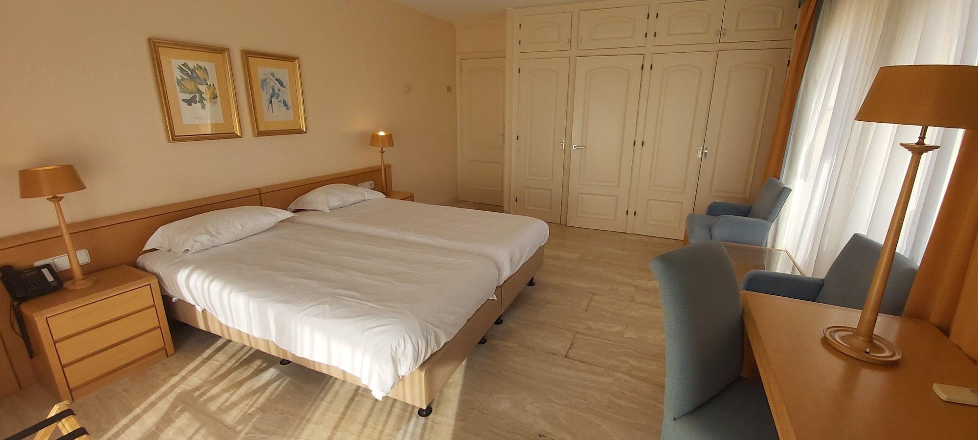 Van der Valk Hotel Barcarola Sant Feliu de Guíxols Dış mekan fotoğraf